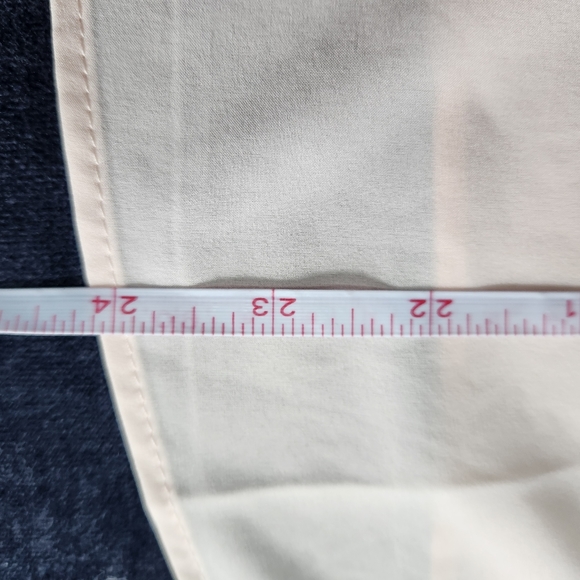 NWT Torrid Pale Pink Button Front Lace Trim Challis Cami - Size 2 - Picture 5 of 6